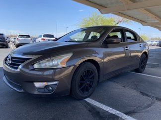 Used 2015 Nissan Altima 2.5 SV image 1