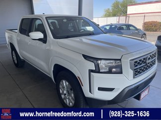 Used 2022 Nissan Frontier SV image 1