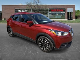 Certified 2020 Nissan Kicks SV image 1