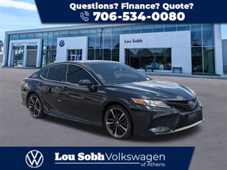 Used 2018 Toyota Camry image 1