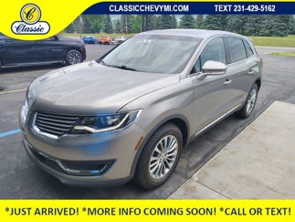 Used 2016 Lincoln MKX Select image 1