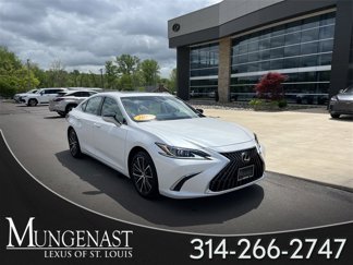 Used 2024 Lexus ES 350 w/ Premium Package image 1