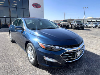 Used 2022 Chevrolet Malibu LT image 1