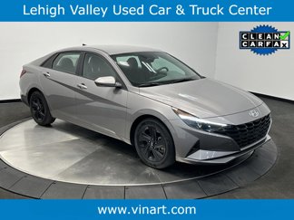 Used 2022 Hyundai Elantra SEL image 1