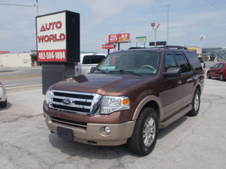 Used 2012 Ford Expedition XLT image 1