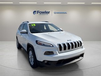 Used 2018 Jeep Cherokee Latitude Plus w/ Comfort/Convenience Group image 1