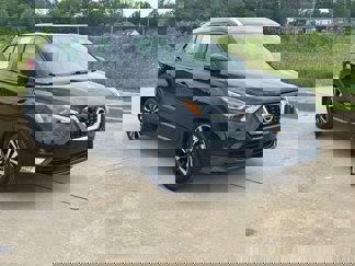 Used 2020 Nissan Kicks SR w/ SR Premium Package image 1