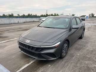 Used 2024 Hyundai Elantra SEL image 1