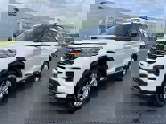 Certified 2023 Ford Explorer XLT image 1