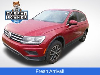 Used 2019 Volkswagen Tiguan SE w/ Panoramic Sunroof Package image 1
