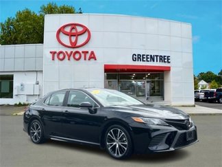 Certified 2020 Toyota Camry SE image 1