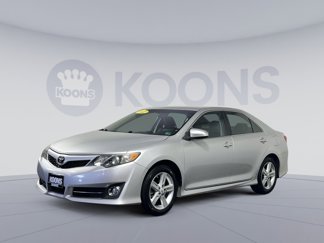 Used 2012 Toyota Camry SE image 1