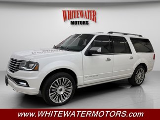 Used 2015 Lincoln Navigator L 4WD image 1