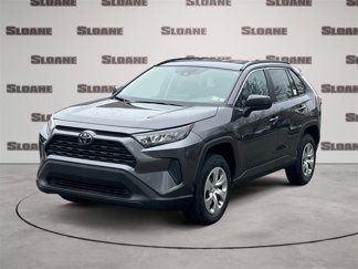 Used 2021 Toyota RAV4 LE image 1