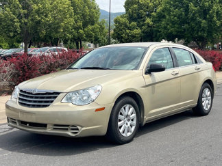 Used 2010 Chrysler Sebring Touring image 1