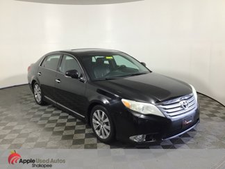 Used 2011 Toyota Avalon Limited image 1