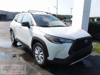 New 2025 Toyota Corolla Cross LE image 1