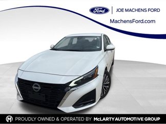 Used 2023 Nissan Altima 2.5 SV image 1
