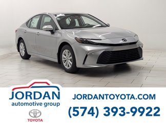 New 2025 Toyota Camry LE image 1
