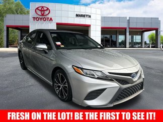 Used 2018 Toyota Camry SE image 1