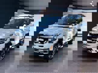 Certified 2023 Kia Seltos SX w/ SX Sunroof Package image 1