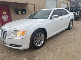 Used 2013 Chrysler 300 C image 1