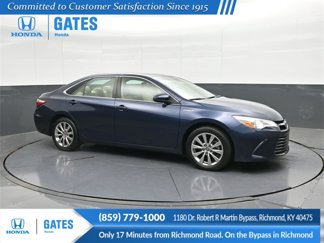 Used 2015 Toyota Camry XLE image 1