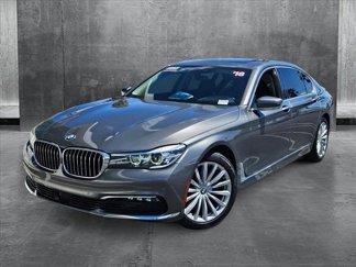 Used 2018 BMW 740i image 1