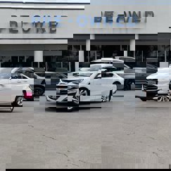 Used 2023 Chevrolet Malibu LT image 1