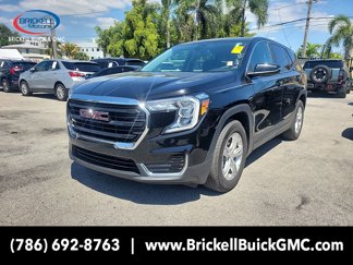 Used 2022 GMC Terrain SLE image 1