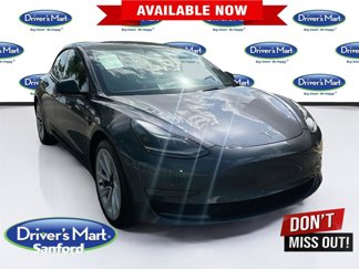 Used 2022 Tesla Model 3 Standard Range image 1