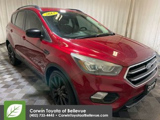 Used 2017 Ford Escape SE w/ SE Sport Appearance Package video 1