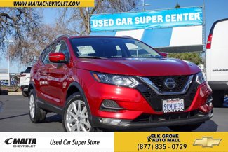 Used 2022 Nissan Rogue Sport SV image 1
