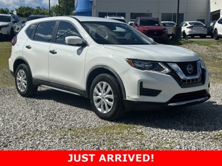 Used 2018 Nissan Rogue S image 1