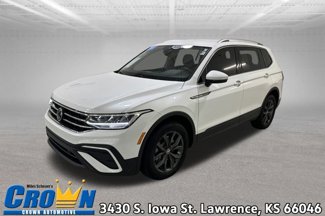 Certified 2023 Volkswagen Tiguan SE image 1