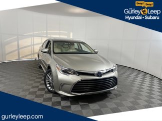 Used 2018 Toyota Avalon Limited image 1
