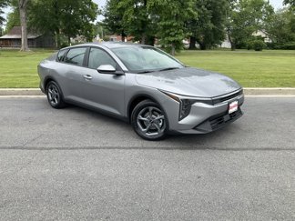 New 2025 Kia K4 LXS image 1