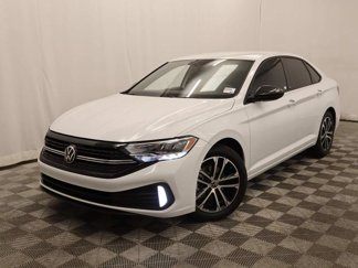 Used 2023 Volkswagen Jetta Sport image 1