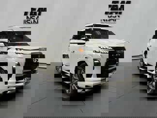 Used 2025 INFINITI QX80 Sensory image 1