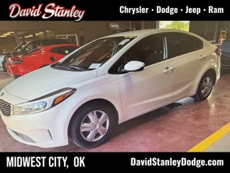 Used 2017 Kia Forte LX image 1