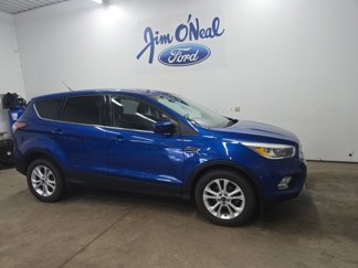 Used 2017 Ford Escape SE video 1