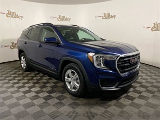 Certified 2022 GMC Terrain SLE w/ Driver Convenience Package image 1
