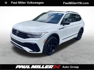 Certified 2024 Volkswagen Tiguan SE R-Line 360° Tour