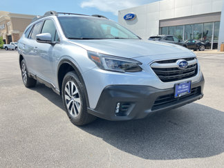Used 2020 Subaru Outback Premium image 1