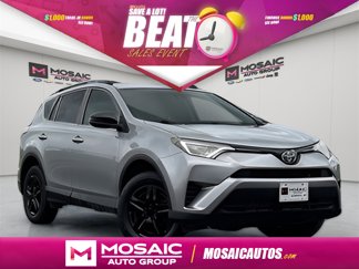Used 2017 Toyota RAV4 LE image 1
