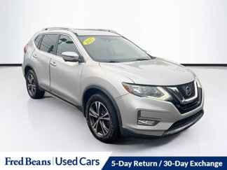 Used 2017 Nissan Rogue SL image 1