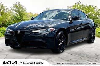 Used 2021 Alfa Romeo Giulia Ti w/ Premium Package image 1
