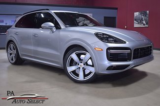 Used 2021 Porsche Cayenne Turbo image 1