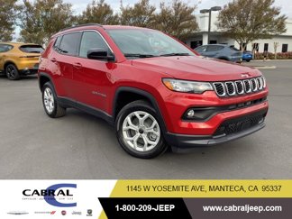 New 2025 Jeep Compass Latitude image 1