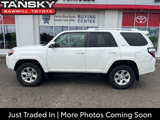 Used 2016 Toyota 4Runner SR5 image 1